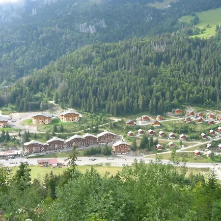 Apartment Au Calme Avec Balcon Et Kitchenette - 3 Pieces - Fr-1-573-41 Bonnevaux (Haute-Savoie)